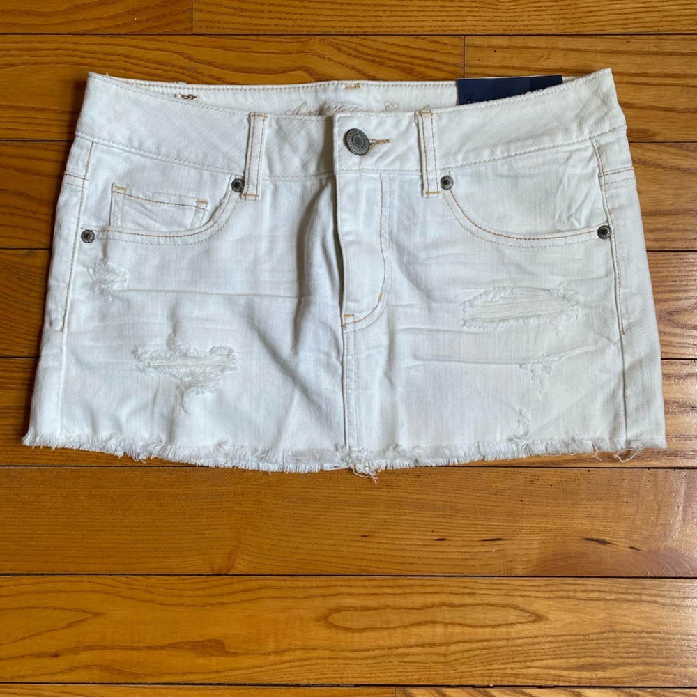 White Pencil Mini Skirt for Night Out